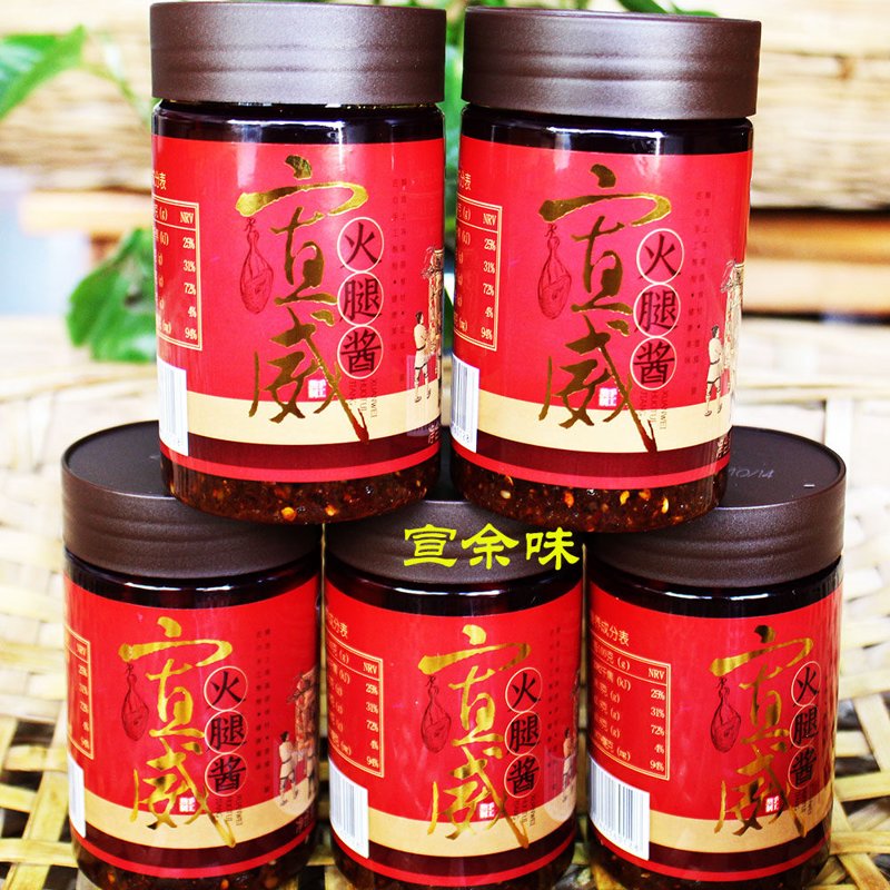 最近,拌饭成为了许多人餐桌上的新宠儿。想要让一碗普通的米饭变身成为色香味俱全的美食吗?今天就来一起看看不同风格的拌饭酱图片吧!